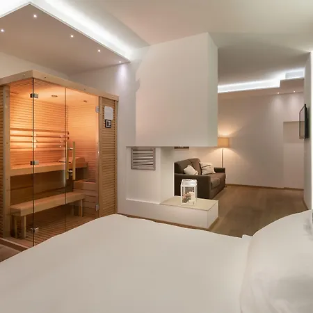 Polo Hotel 4*