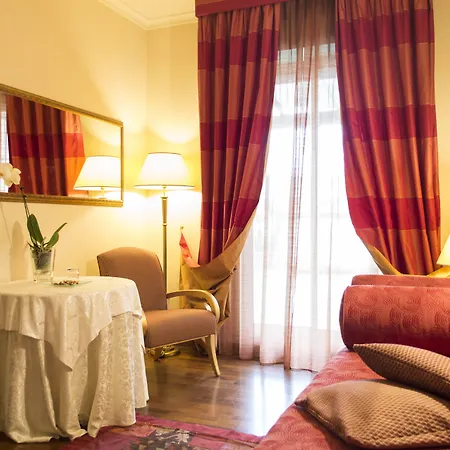 Polo Hotel 4*